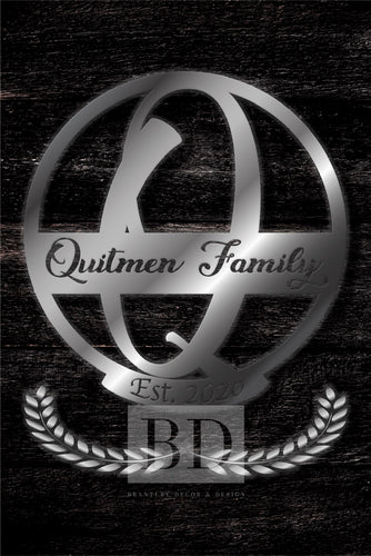 Q Summer Table and Iron Monogram Dark